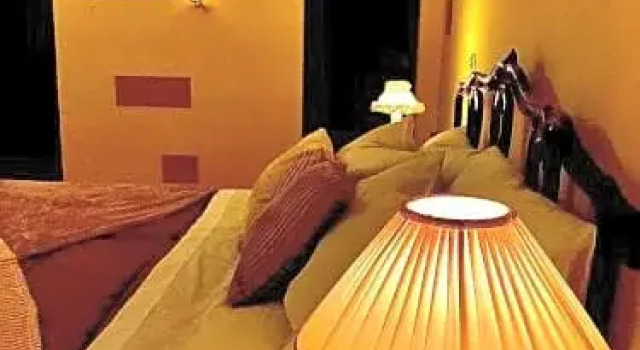B&B Carlo III Formicola