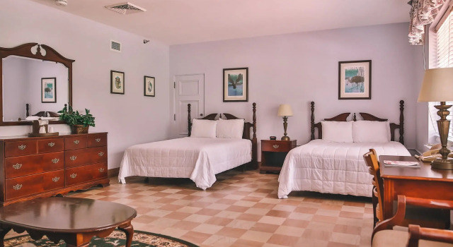 The Lodge at Wakulla Springs, Book Hotel Crawfordville Panhandle Florida