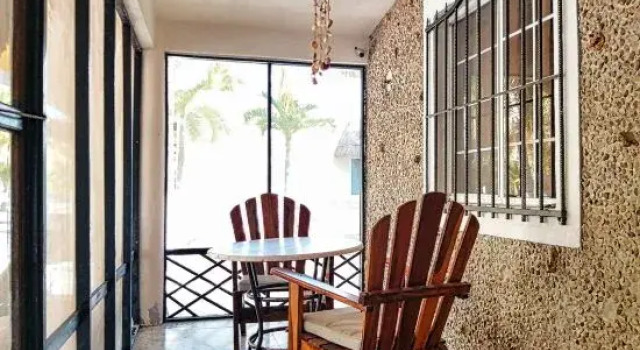 Апартаменты Hacienda Antigua Villa, 50m from sandy Beach