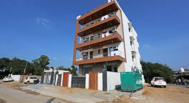 OYO 6603 Sector 32, Varaa Hotelli Gurgaon 