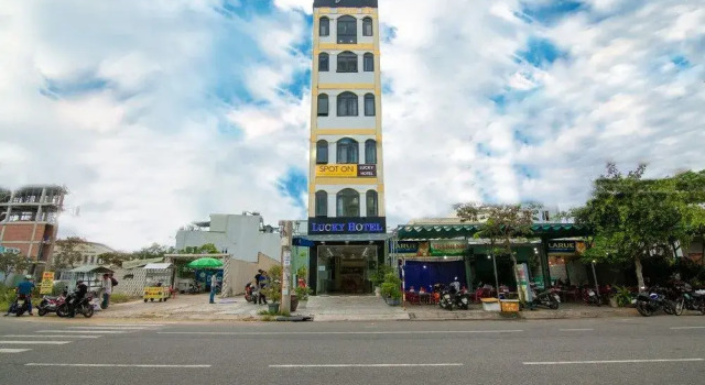 Spot On 855 Lucky Hotel, Prenota Hotel Hotel a Da Nang con parcheggio, Parcheggio
