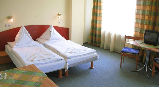 Hotel Cingov, Boek Hotel 3-sterren hotels in Spis, 3*