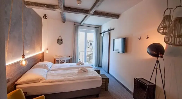 Номер Standard с балконом Seven Boutique Hotel