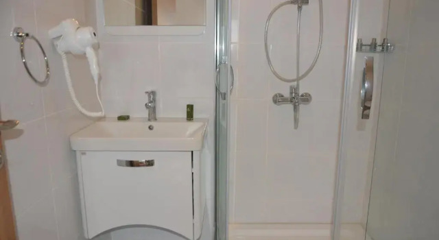 Трёхместный номер Standard с балконом Eleia Hotel İznik