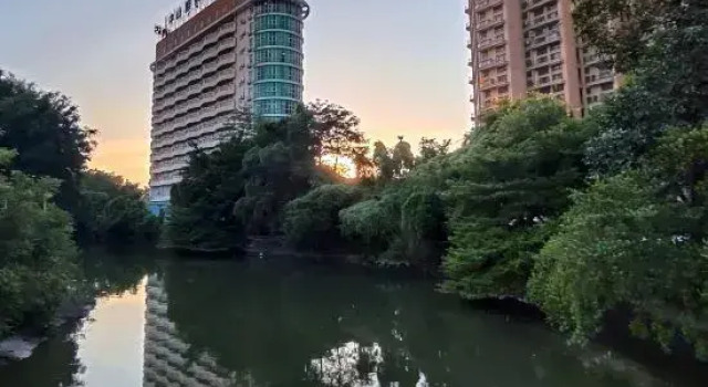 Yaduo  Holiday Hotel, Book Hotel Billige hoteller i Zhongshan