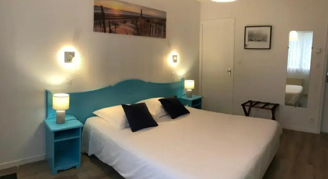 Номер Comfort Logis Hôtel La Demeure du Perron