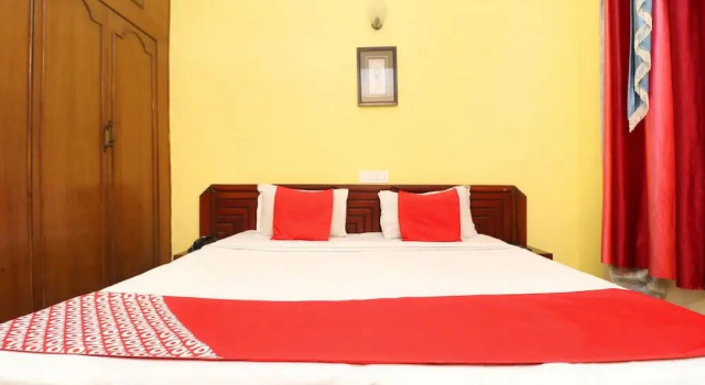 Hotel Amrit By OYO Rooms, Rezervovat Hotel Džalandhar Punjab