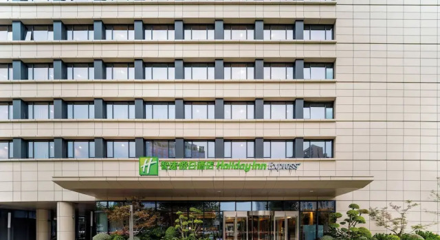 Четырёхместный номер Standard Holiday Inn Express Wuxi Taihu New City by IHG