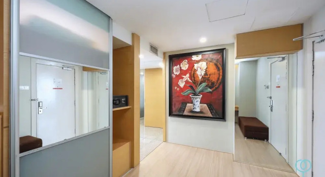 Empire Suites Subang by Mana Mana