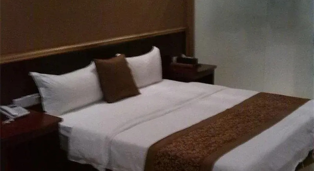 Fulin Business Hotel