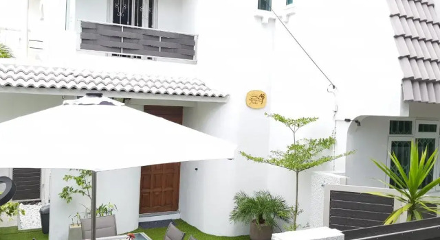Коттедж Villa Bienvenue Beachfront House
