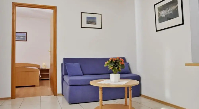 Apartments Novotny, Prenota Appartamento Hotel a Isole Quarnerine con parcheggio, Parcheggio