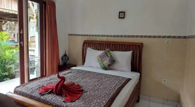 Номер Deluxe Super OYO Capital O  Pondok Ayu Homestay