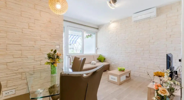 Апартаменты c 1 комнатой с балконом Apartments Niro