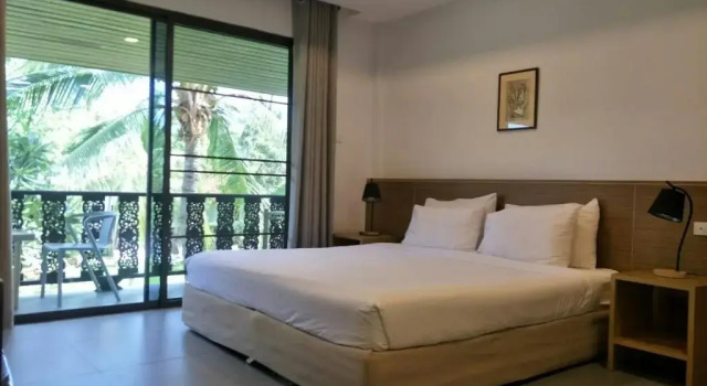 Двухместный номер Deluxe с балконом Dolphin Bay Beach Resort