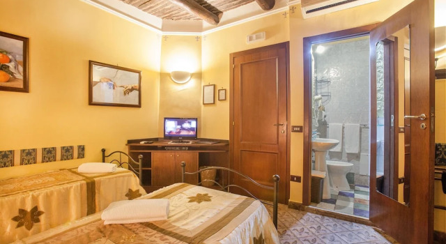 Двухместный номер Deluxe с балконом и с видом на город B&B LAlloggio Dei Vassalli