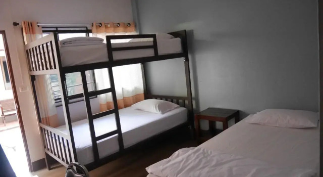 Трёхместный номер Standard Orchid house