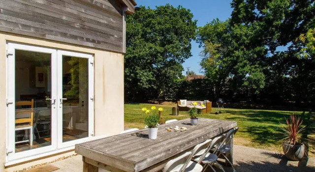Коттедж Lux Countryside Haven Mins to Beach Garden