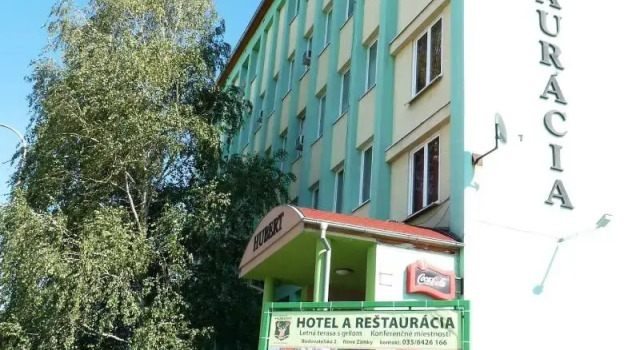 Hotel Hubert Nové Zámky, Boek Hotel Hotels in Nitriansky kraj met ontbijt, Ontbijt