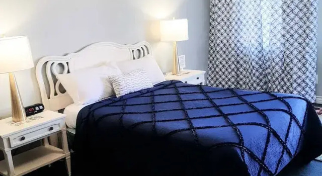 Двухместная студия HARRYS MAN CAVE - A Vintage Motel on the Historic 395 route - The New Star Motel Experience