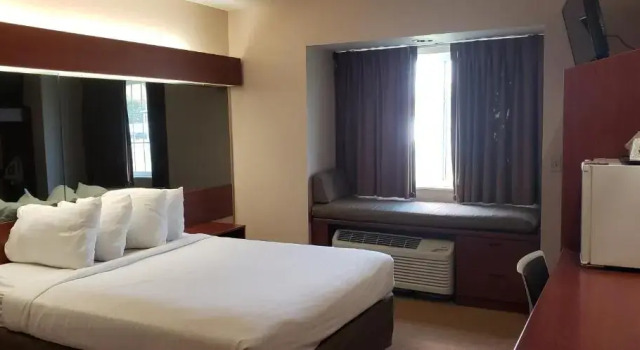Двухместный номер Standard Microtel Inn & Suites by Wyndham Wellsville