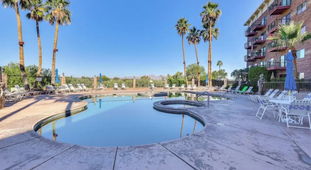 Апартаменты London Bridge Views: Havasu Condo on Golf Course
