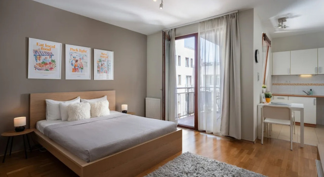 Студия Superior с балконом Central Passage Apartments by Vagabond Downtown
