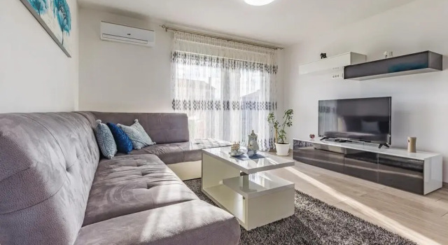 Amazing Home in Skatari With Wifi and 3 Bedrooms, Rezervați Hotel Škatari Pula Riviera