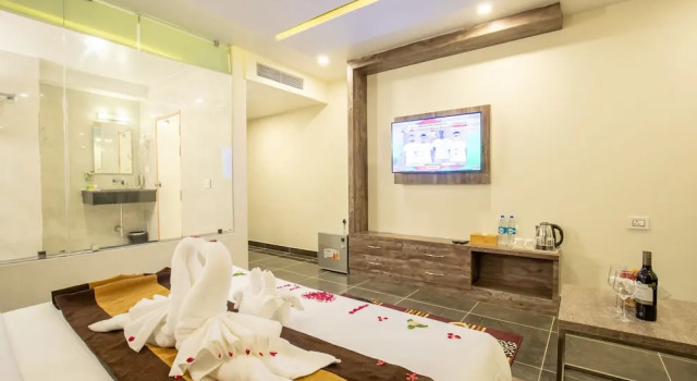 Полулюкс Hotel Maxx