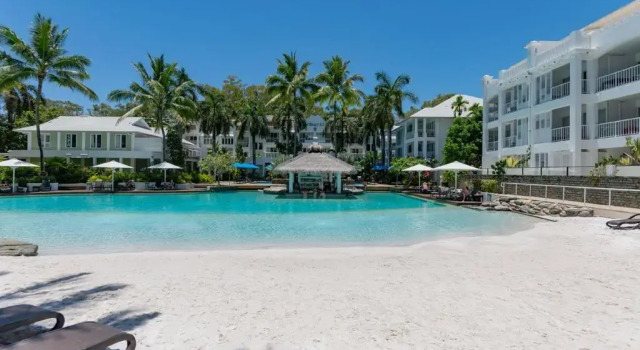 Апартаменты Palm Cove Beach Club Apartment