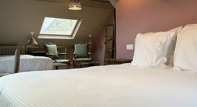 Четырёхместный номер Classic HOTEL DE LABBAYE DE LONGPONT