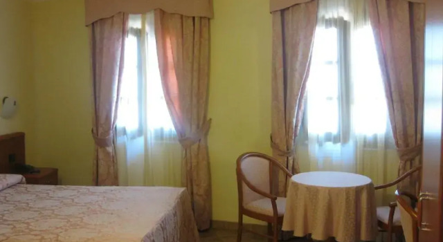 Двухместный номер Standard с балконом Albergo Giardino