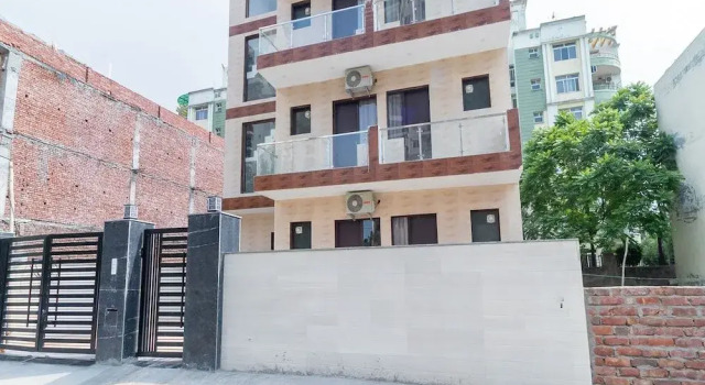 Oyo 40460 Paradise Studio, Varaa Hotelli Zirakpur Haryana