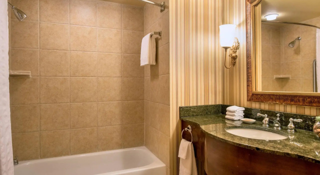 Двухместный номер Standard Renaissance Tulsa Hotel & Convention Center