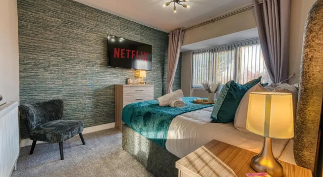 Коттедж Stylish House- Bham Airport and NEC, Solihull