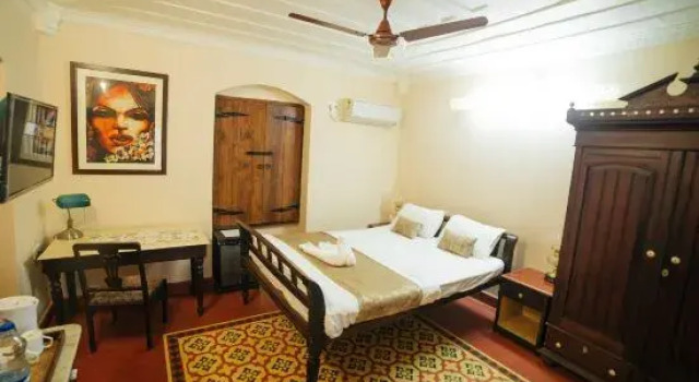 Casa Menezes - A Heritage Goan Homestay, Buchen Sie Hotel Hotels in Nord-Goa mit Pool, Schwimmbad