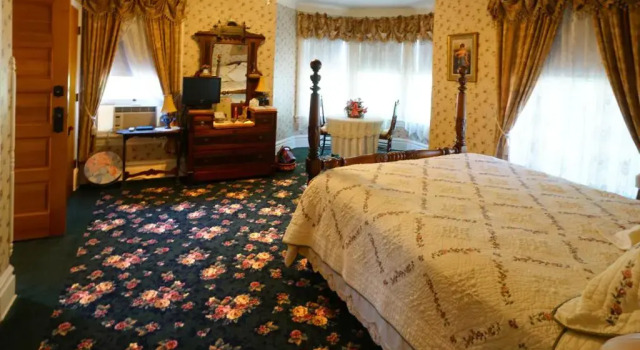 Люкс Deluxe Rose Heart Inn