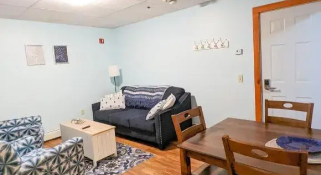 Апартаменты Downtown Apartments in Bar Harbor