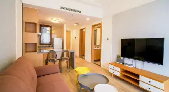Люкс с красивым видом из окна Health Valley RoEasy Hotel