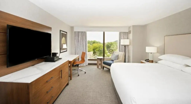 Номер Standard с видом на бассейн Horseshoe Bay Resort