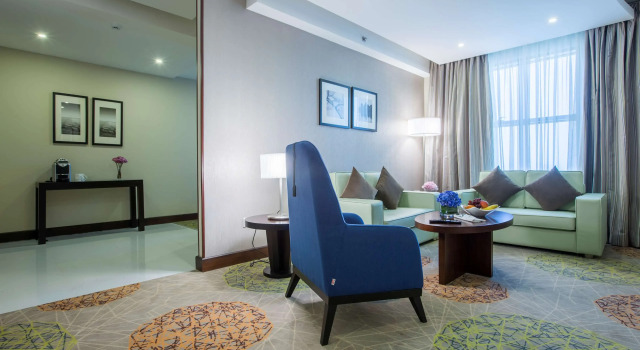 Люкс с 2 комнатами Radisson Blu Plaza Jeddah