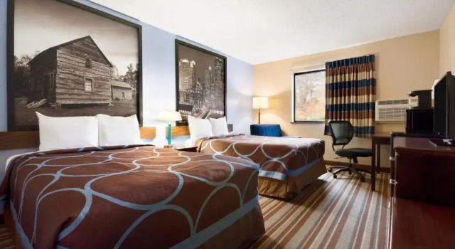 Номер Deluxe Super 8 by Wyndham Charlotte University