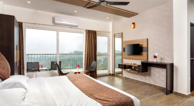Люкс Ramee Wolkenburg Resort and Spa Munnar