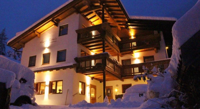 Haus Gisela, Book Hotel Hotels in Haiming with Parking, Parking