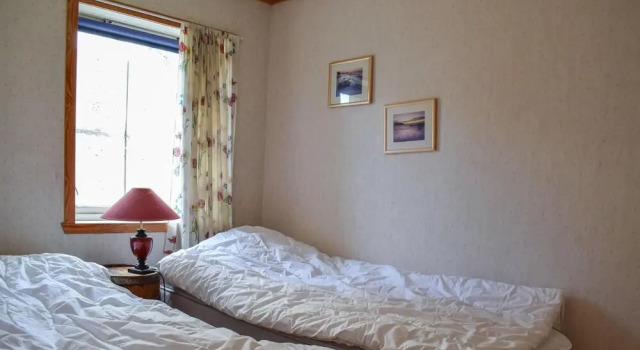 Nice Apartment in S-4275 Sævelandsvik With 2 Bedrooms and Wifi, Rezervați Apartament Sæveland 
