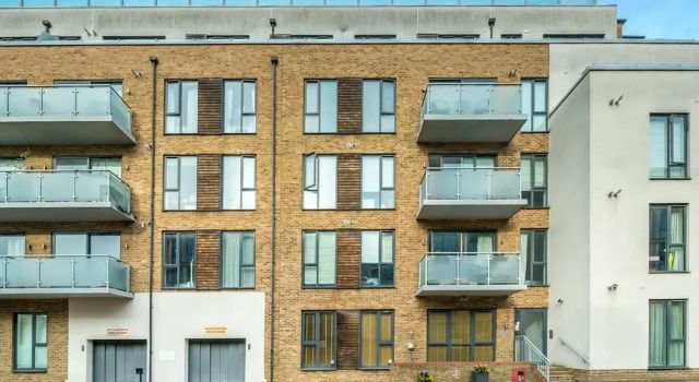 JOIVY Gorgeous 2-Bed Flat W/ Desk In Wandsworth