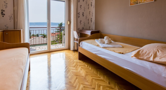Apartments Milica, Забронировать Апартаменты/квартира Отели Приморско-Горанской жупания с парковкой, Парковка