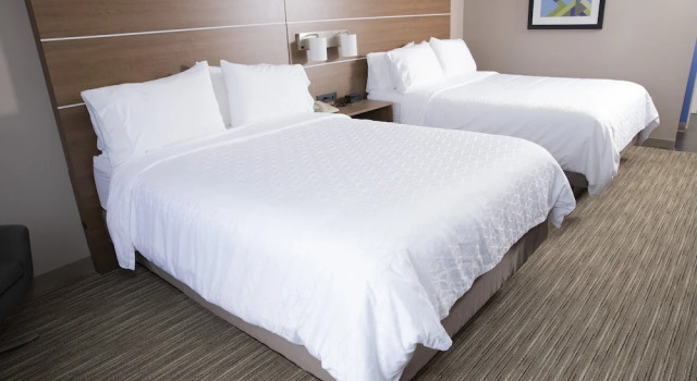 Четырёхместный номер Standard Holiday Inn Express - Toledo West - Napoleon by IHG