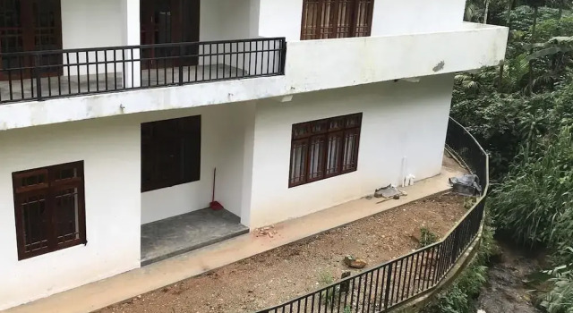 Canalside Villa & Guest House, Забронировать Гостевой дом Гинигатена округ Нувара-Элия