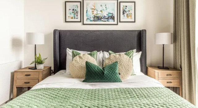 Luxury Canary Wharf Apartment with Parking